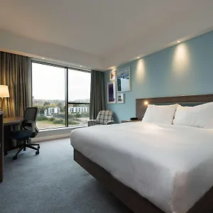 Hampton By Hilton West End Отель Эдинбург