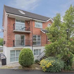Ardenlee - Stylish 3 Bed Close To City, Parking And Wifi Apartment