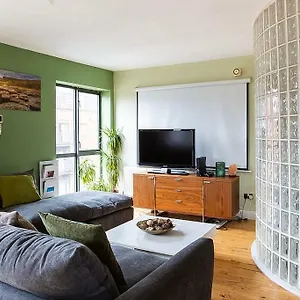 Spacious Centre Duplex Apartment